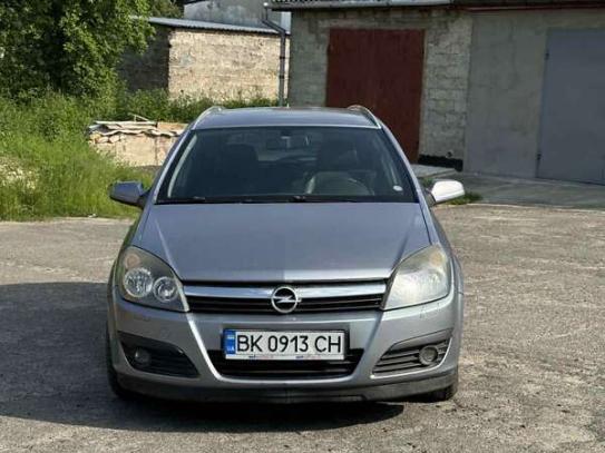 Opel Astra                           2006г. в рассрочку