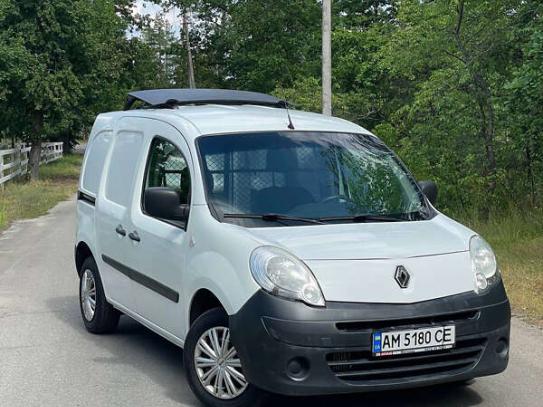 Renault Kangoo                          2012г. в рассрочку