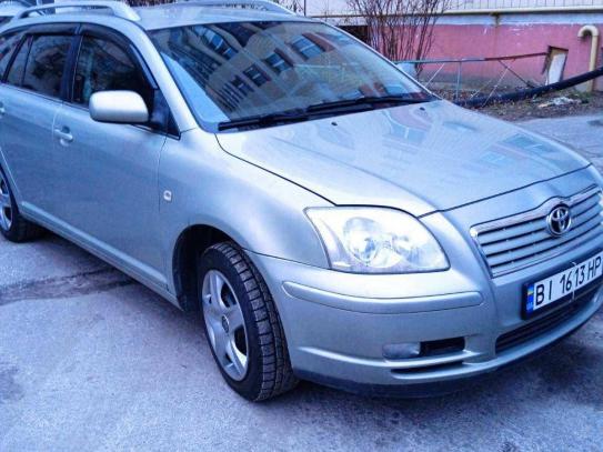 Toyota Avensis                         2004г. в рассрочку