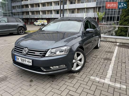 Volkswagen Passat                          2011г. в рассрочку