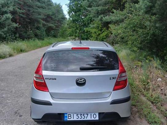 Hyundai I30                             2010г. в рассрочку