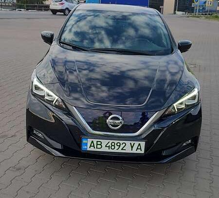 Nissan Leaf 2020г. в рассрочку