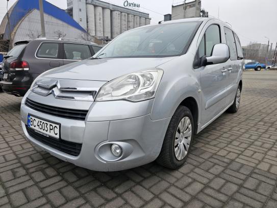 Citroen Berlingo                        2012г. в рассрочку