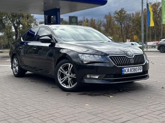 Skoda Superb 2015р. у розстрочку