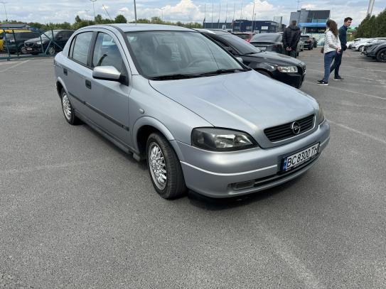 Opel Astra 2001р. у розстрочку