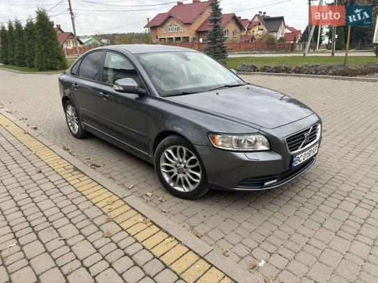 Volvo S40 2010р. у розстрочку