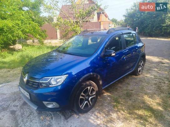 Renault Sandero                         2020г. в рассрочку