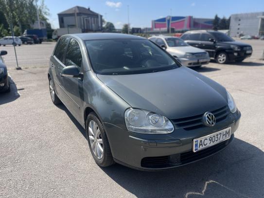 Volkswagen Golf                            2008г. в рассрочку