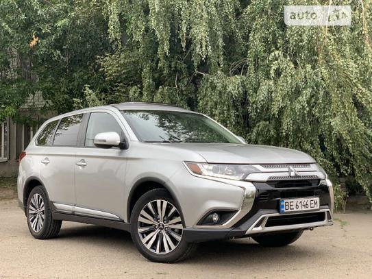 Mitsubishi Outlander 2019р. у розстрочку