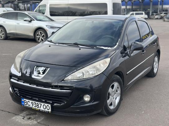 Peugeot 207
                             2010г. в рассрочку