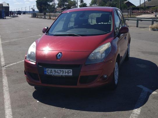 Renault Megane scenic                   2011г. в рассрочку