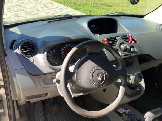 Renault Kangoo                          2010г. в рассрочку