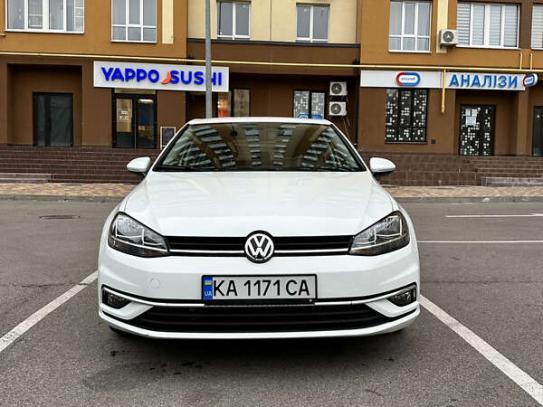Volkswagen Golf
                            2021г. в рассрочку