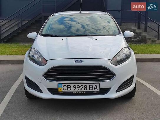 Ford Fiesta                          2013г. в рассрочку