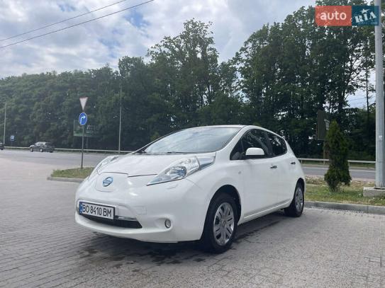 Nissan Leaf                            2013г. в рассрочку