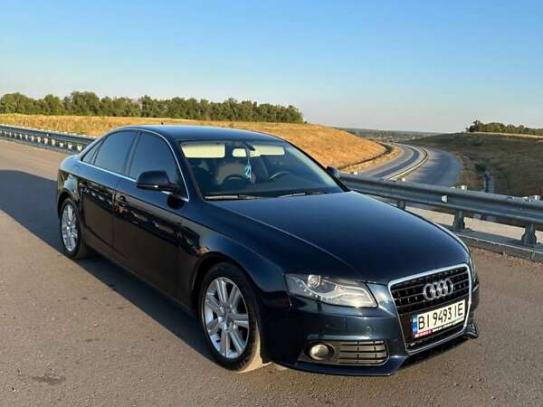 Audi A4                              2008г. в рассрочку