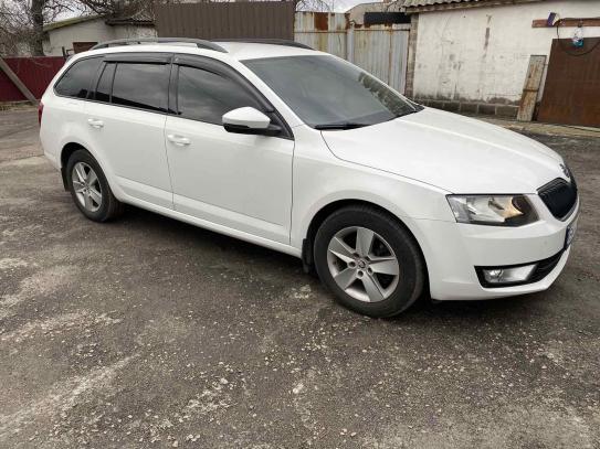 Skoda Octavia                         2014г. в рассрочку