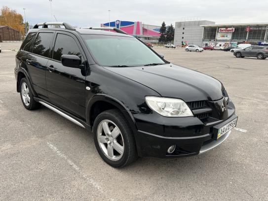 Mitsubishi Outlander 2007г. в рассрочку