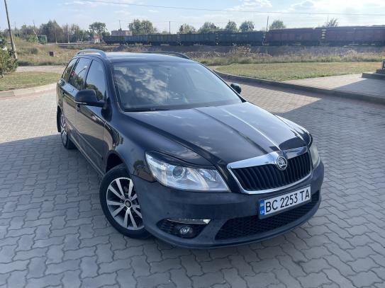 Skoda Octavia
                         2011г. в рассрочку