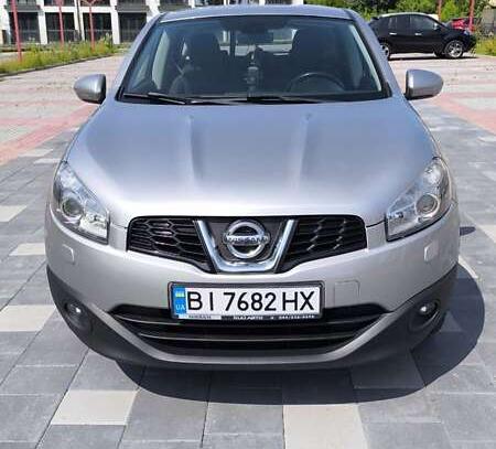 Nissan Qashqai                         2013г. в рассрочку