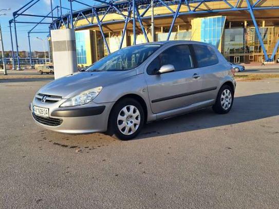 Peugeot 307 2004г. в рассрочку