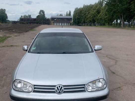 Volkswagen Golf
                            2002г. в рассрочку