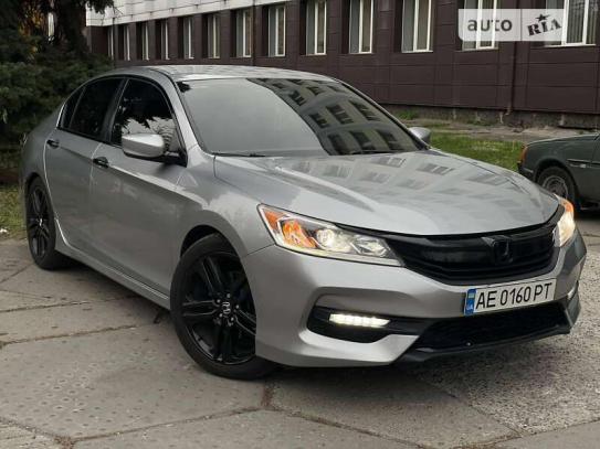 Honda Accord 2016г. в рассрочку