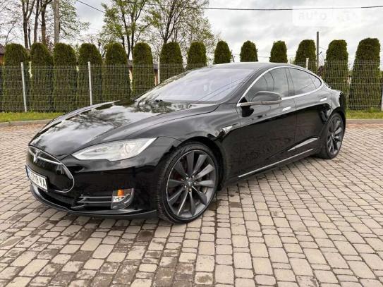 Tesla Model s 2013р. у розстрочку