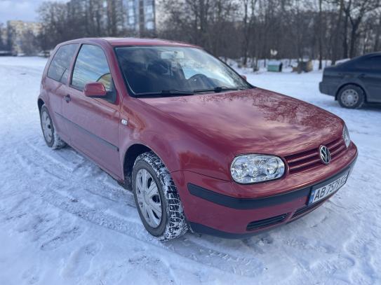 Volkswagen Golf                            2001г. в рассрочку