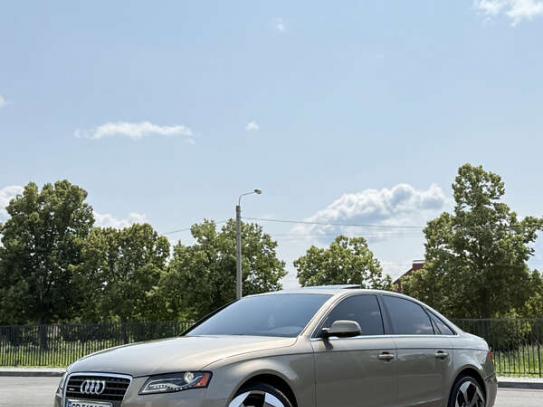 Audi A4                              2010г. в рассрочку