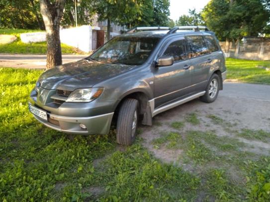 Mitsubishi Outlander                       2003г. в рассрочку