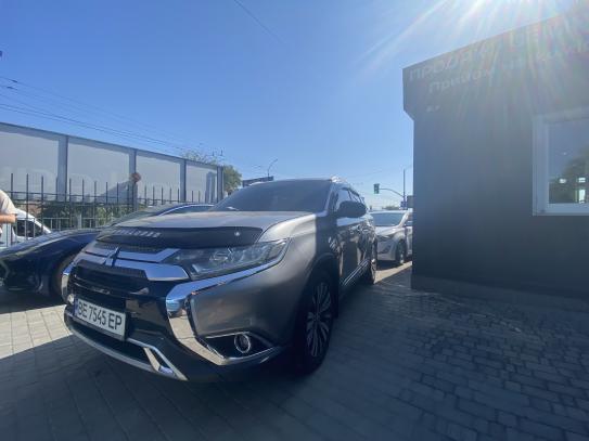 Mitsubishi Outlander 2019р. у розстрочку