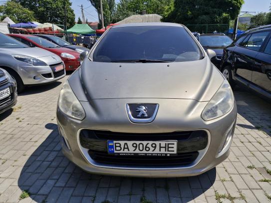 Peugeot 308
                             2012г. в рассрочку