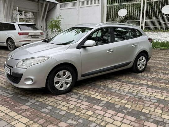 Renault Megane                          2011г. в рассрочку