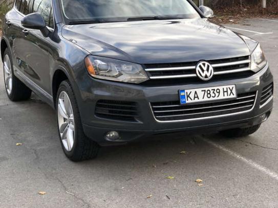 Volkswagen Touareg 2011г. в рассрочку