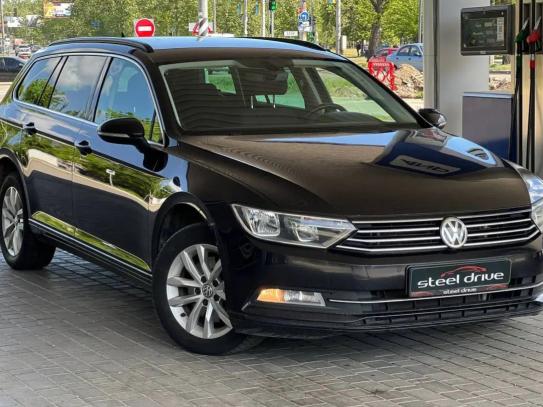 Volkswagen Passat
                          2015г. в рассрочку