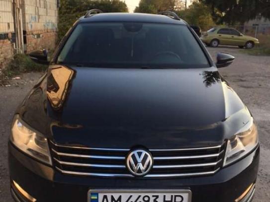 Volkswagen Passat 2013р. у розстрочку