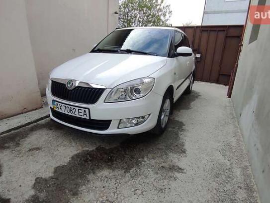 Skoda Fabia
                           2011г. в рассрочку
