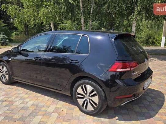 Volkswagen E-golf 2019г. в рассрочку