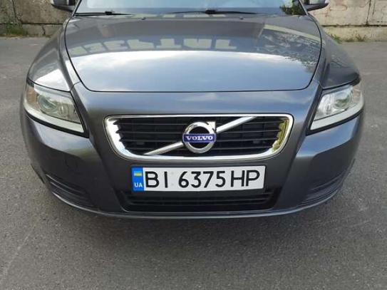 Volvo V50 2010г. в рассрочку