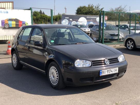 Volkswagen Golf 2001г. в рассрочку