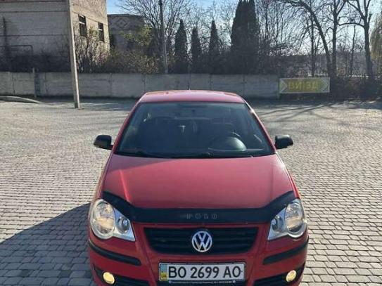 Volkswagen Polo 2009р. у розстрочку