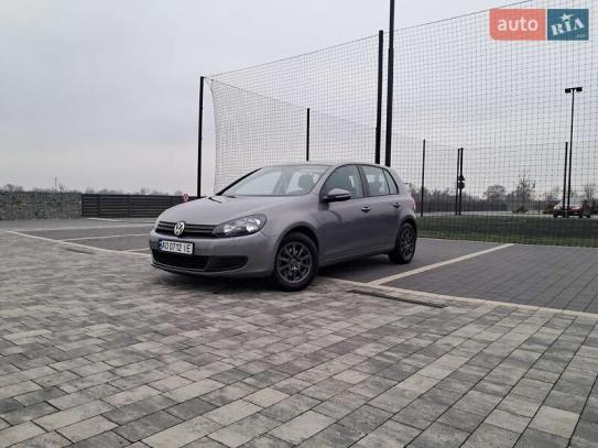 Volkswagen Golf 2009р. у розстрочку