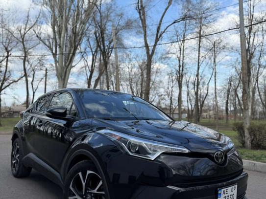 Toyota C-hr 2018г. в рассрочку