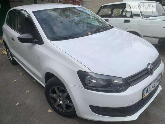 Volkswagen Polo                            2012г. в рассрочку