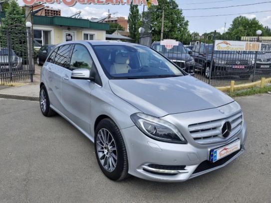 Mercedes-benz B 180 cdi
                       2013г. в рассрочку