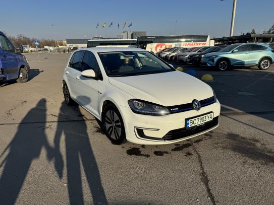 Volkswagen E-golf                          2014г. в рассрочку