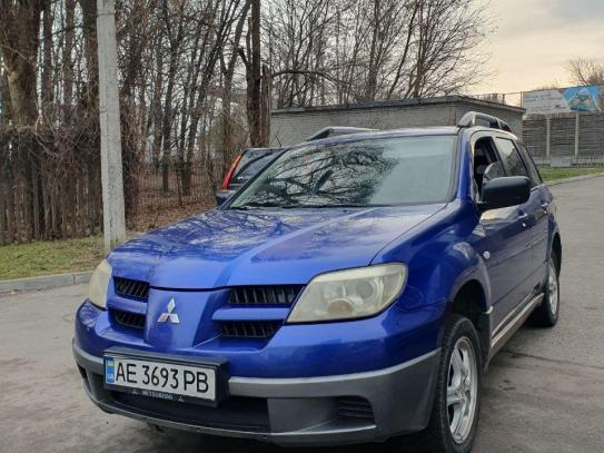 Mitsubishi Outlander
                       2006г. в рассрочку