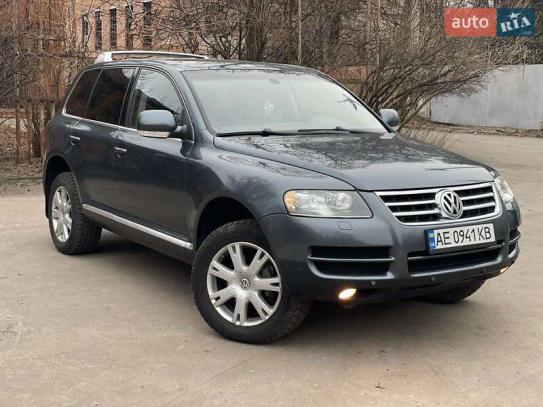 Volkswagen Touareg                         2005г. в рассрочку