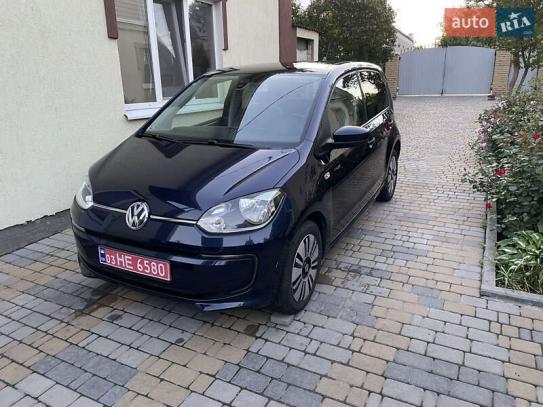 Volkswagen Up
                              2007г. в рассрочку